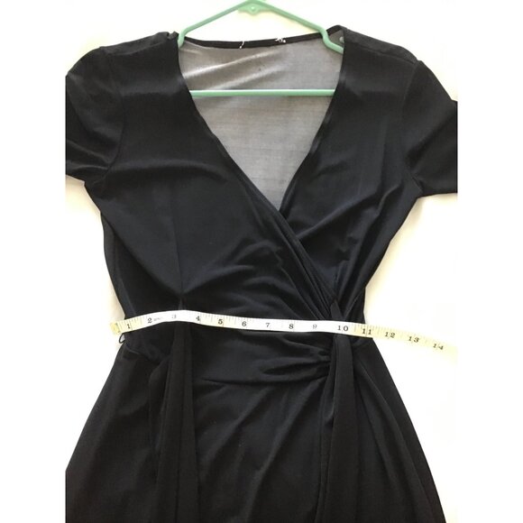 WOMENS SHORT SLEEVE V-NECK KNEE LENGHT BLACK WRAP STYLE- DRESS SIZE X-SMALL - Picture 4 of 5